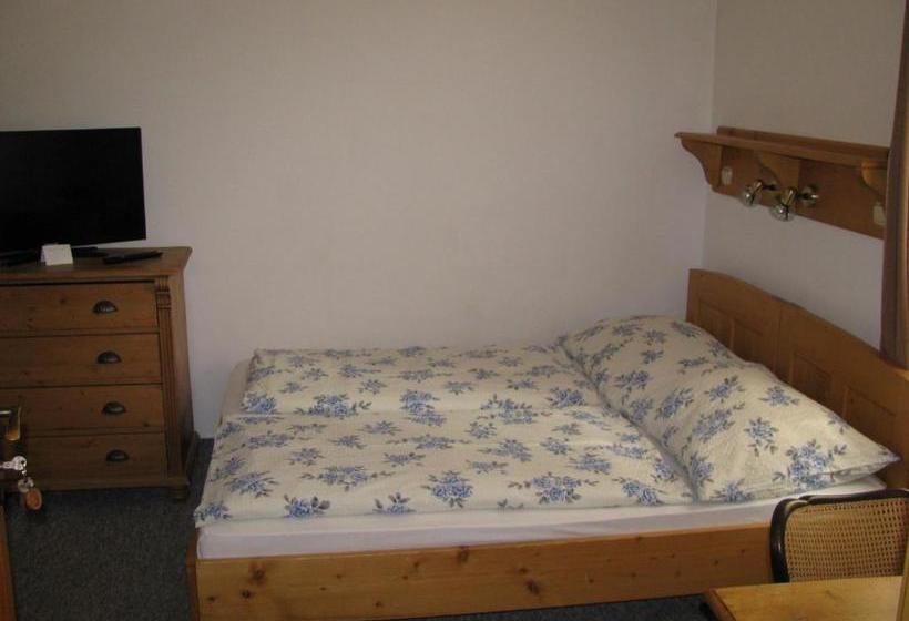 پانسیون Penzion 102