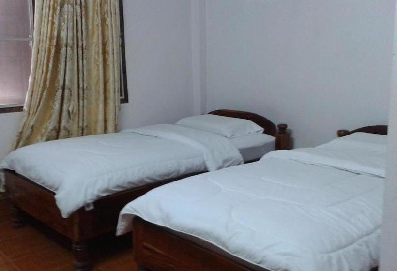 پانسیون Phonephithak Guesthouse