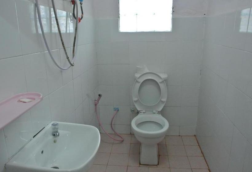 ペンション Phonephithak Guesthouse