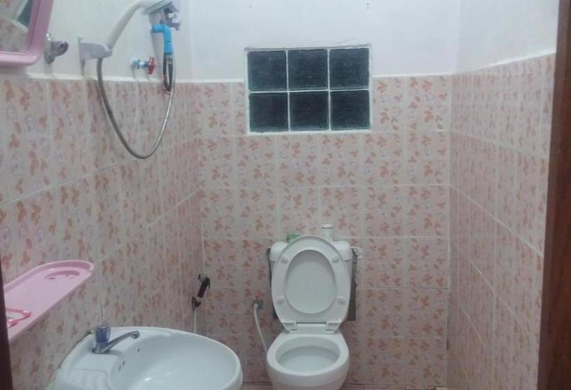 ペンション Phonephithak Guesthouse
