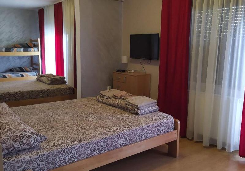 پانسیون Rooms Green Set