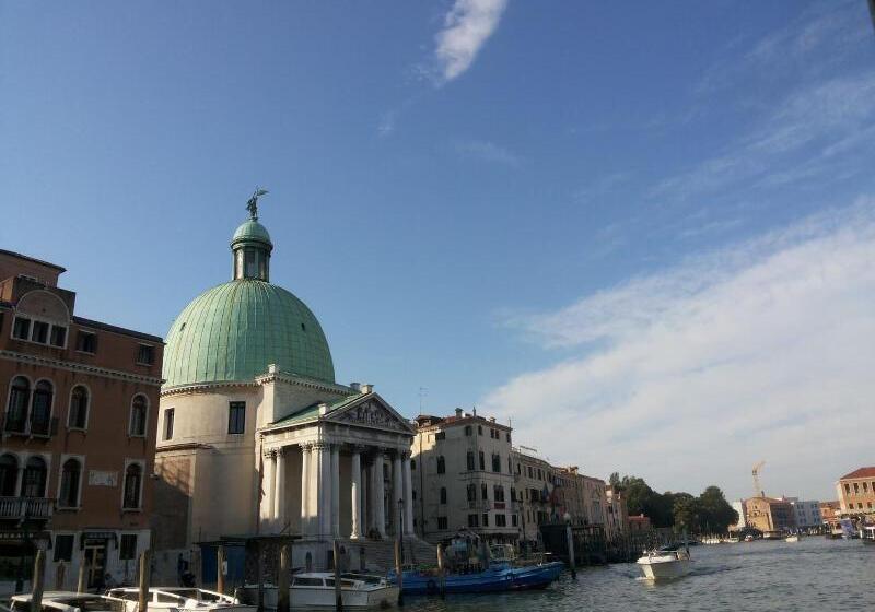 پانسیون Venice Vacation House