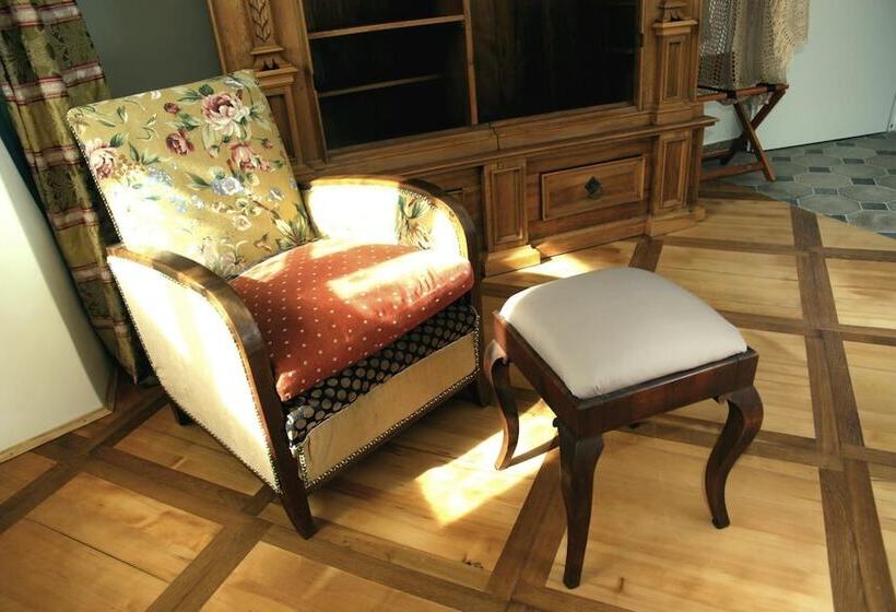 پانسیون Boutique Hotel Guesthouse Le Locle