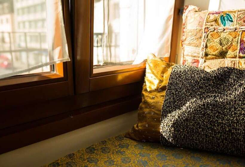 پانسیون Boutique Hotel Guesthouse Le Locle