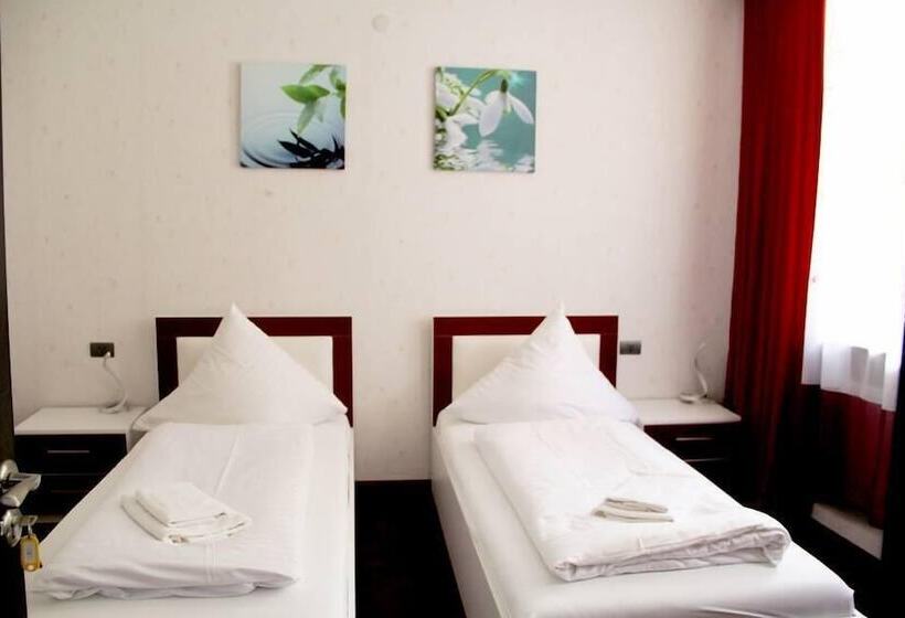پانسیون Guest House Vip