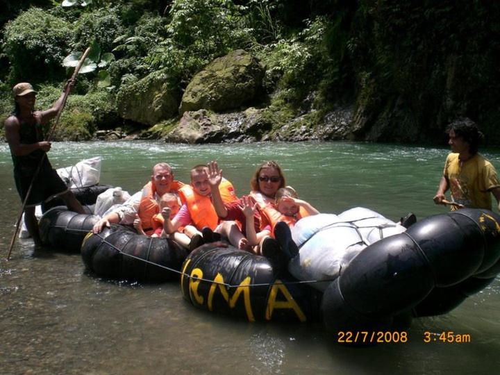 پانسیون Ida Guest House & Jungle Trekking