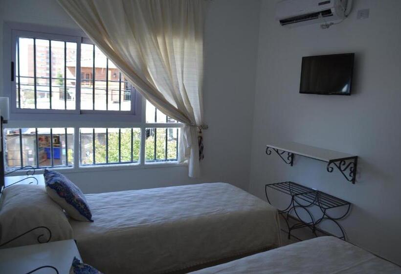 هاستل Faro Del Parque