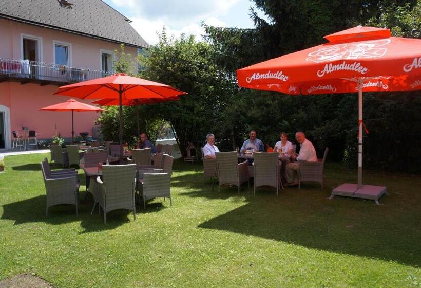 فندق صغير Frühstückspension Gasthof Gesslbauer