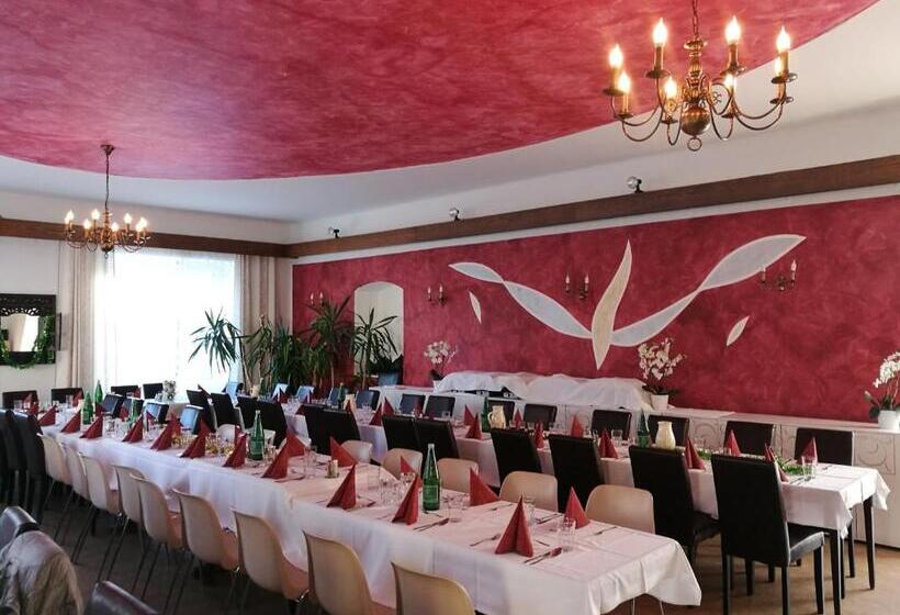فندق صغير Frühstückspension Gasthof Gesslbauer