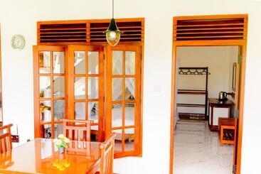 هاستل Samiru Guest Inn Ella