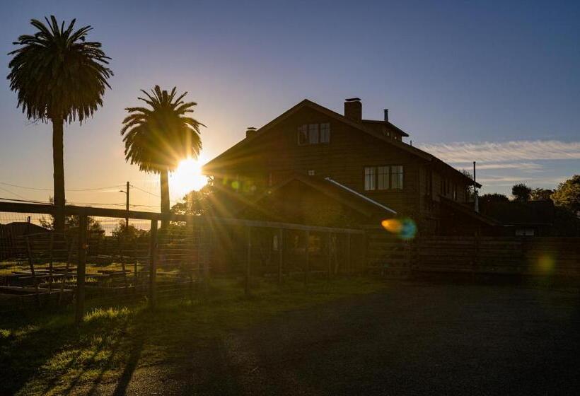 فندق صغير The Captains Quarters