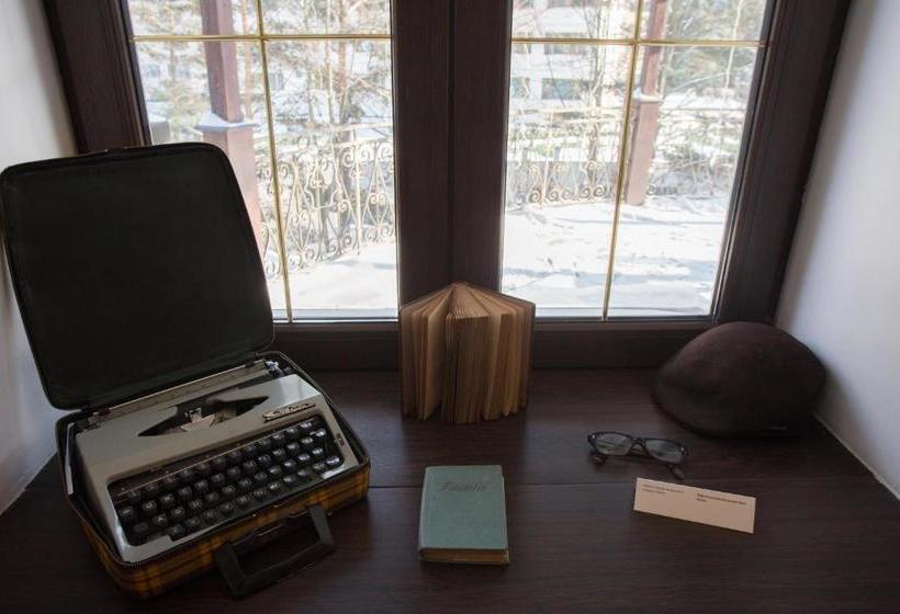 بنسيون Castelul Stirbey