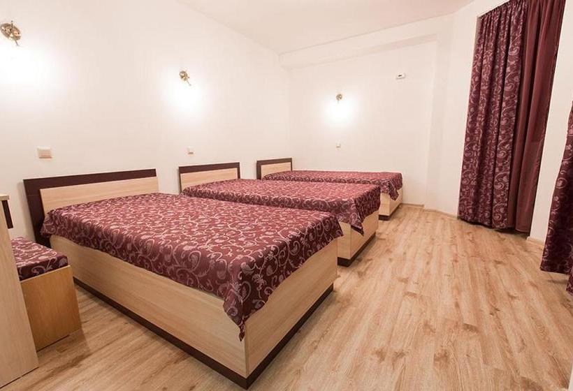 پانسیون Family Hotel Relaxa