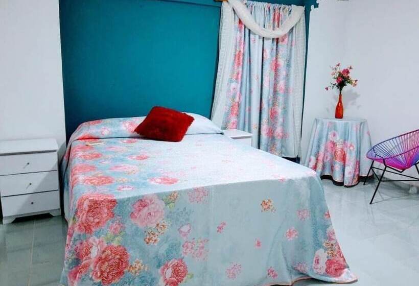 پانسیون Hostal Solsticio Guajiro