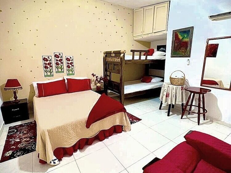 پانسیون Hostal Solsticio Guajiro