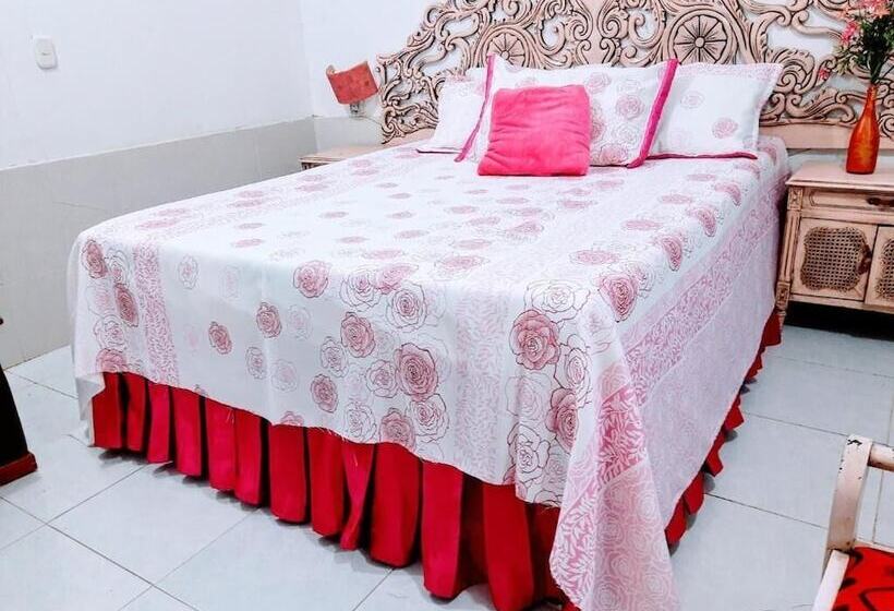 پانسیون Hostal Solsticio Guajiro