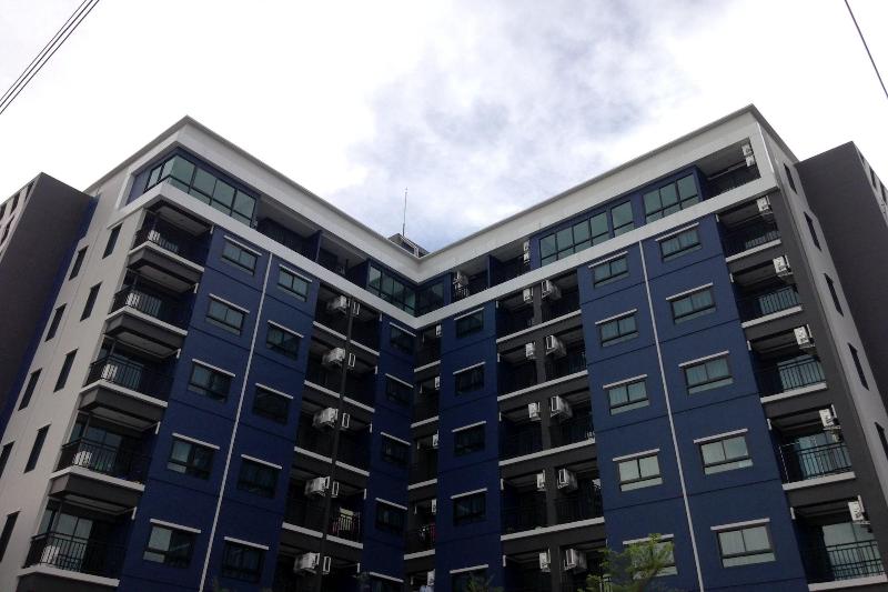 هاستل Ploen Ploen Residence