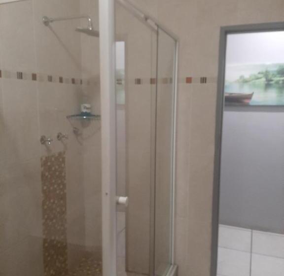 פנסיון Esperance Guesthouse