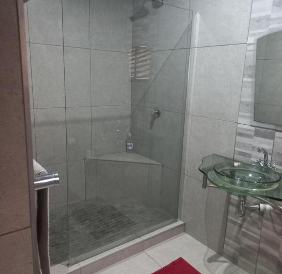 פנסיון Esperance Guesthouse