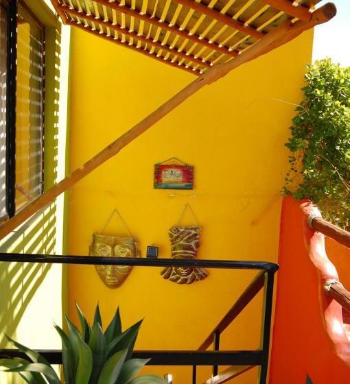 پانسیون Leo's Baja Oasis