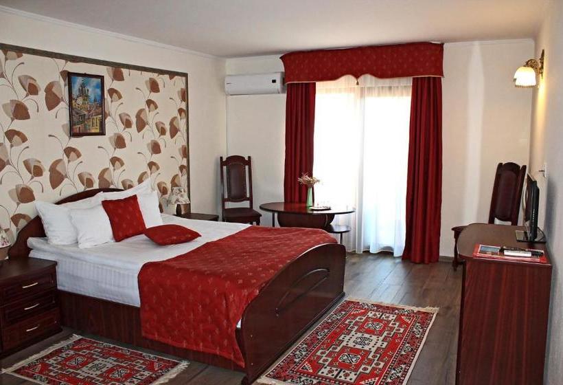 بنسيون Schassburger Tor