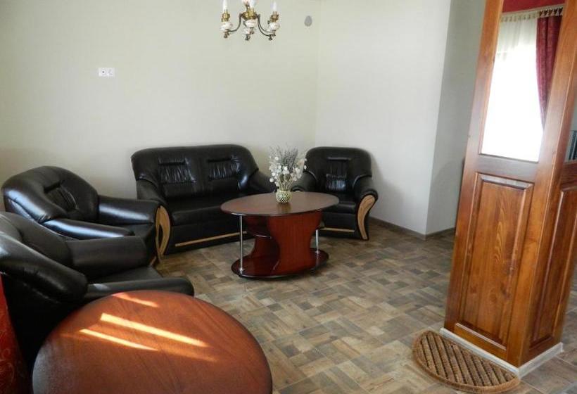 بنسيون Schassburger Tor