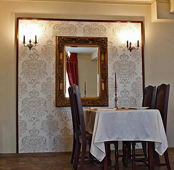 بنسيون Schassburger Tor