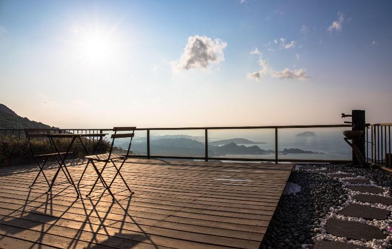 پانسیون Something Easy Inn