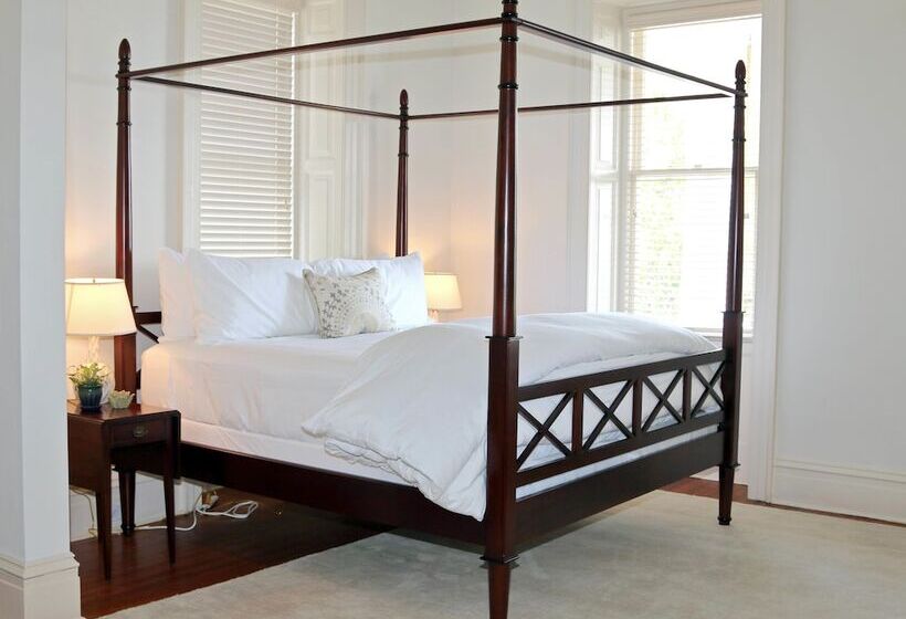 هاستل Anchorage 1770