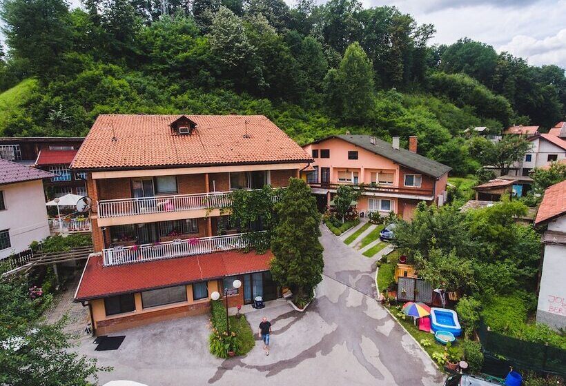 پانسیون Guest House Pasha