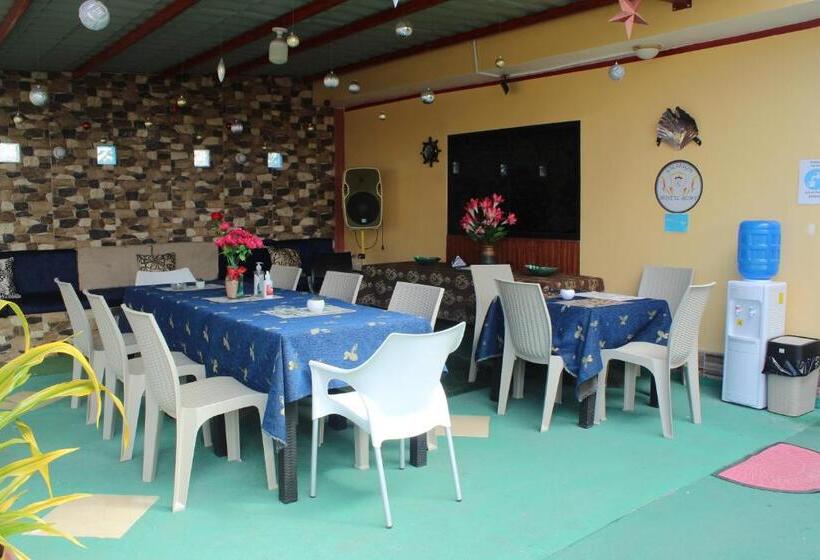 پانسیون Hostal Romy