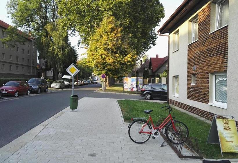 پانسیون Penzion Tenis