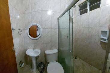 پانسیون Pousada Santa Terezinha