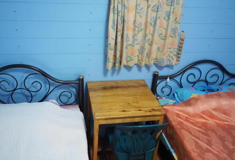 پانسیون Three J Guesthouse