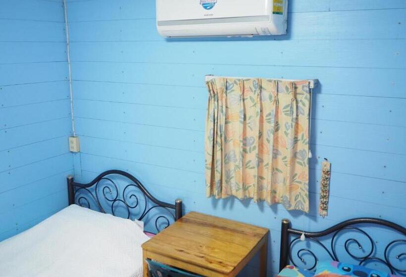 پانسیون Three J Guesthouse