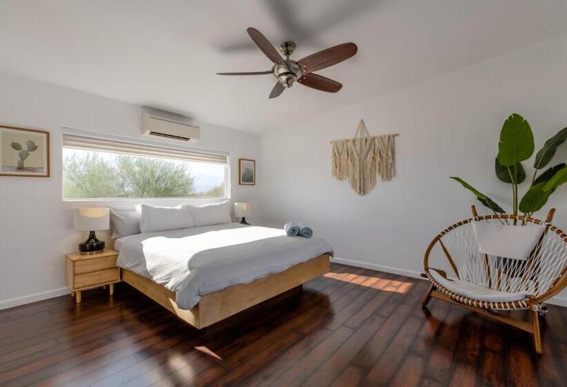 هاستل Desert Hot Springs Inn