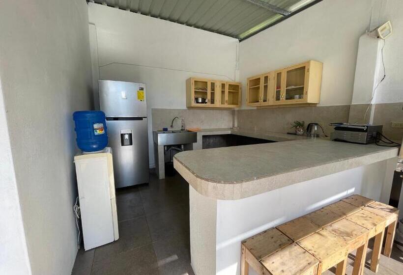 پانسیون Casa De Huespedes Darling