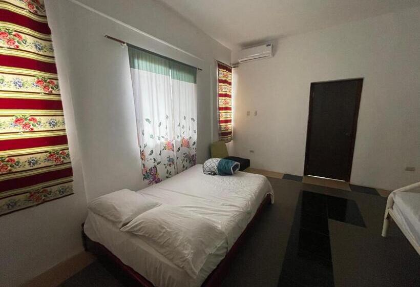 پانسیون Casa De Huespedes Darling