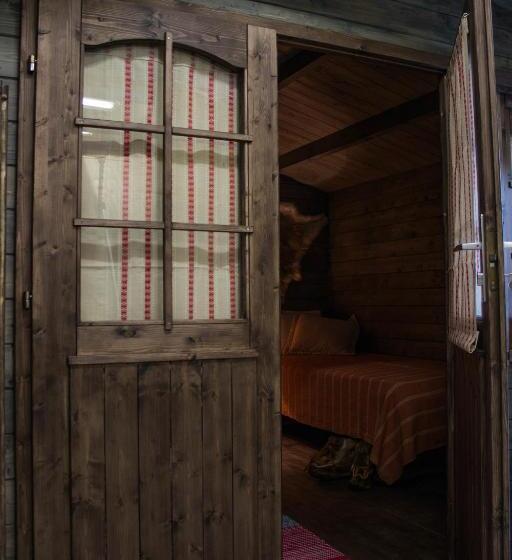 پانسیون Guesthouse Little Tundra