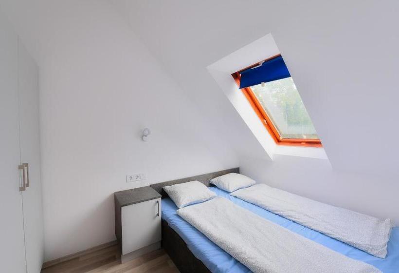 Пансион Oliver Inn