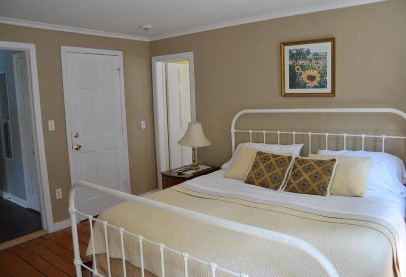 הוסטל Cornwall Inn