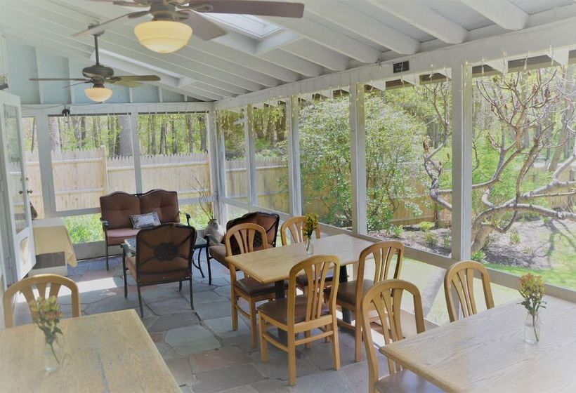 הוסטל Cornwall Inn