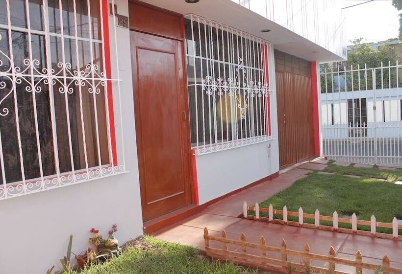فندق صغير La Casa De Chamo