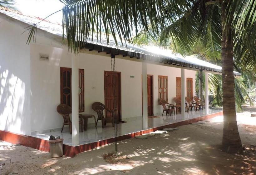 پانسیون Gopalapuram Guest House