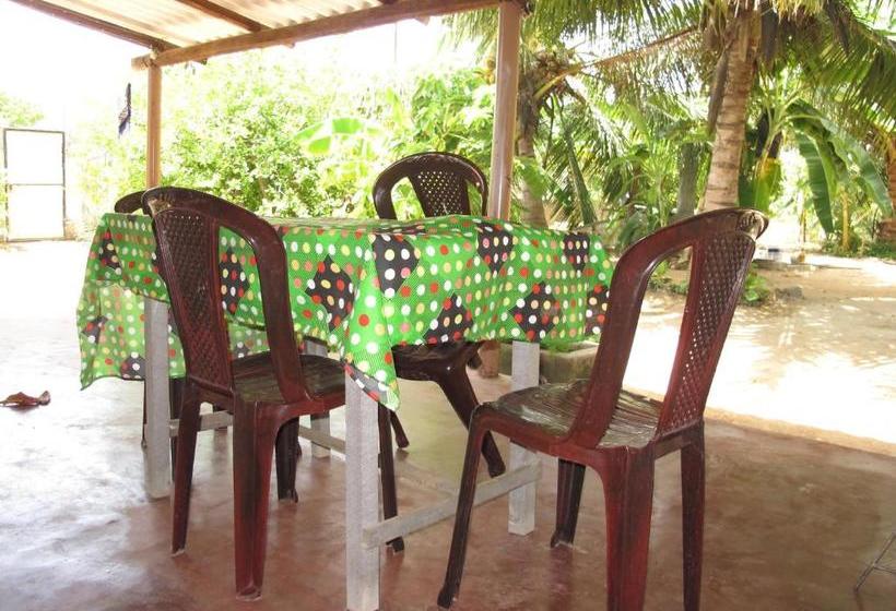 پانسیون Gopalapuram Guest House
