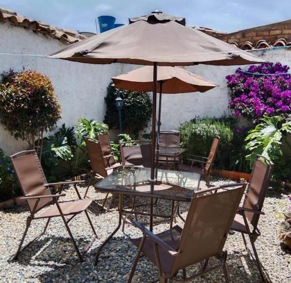 هاستل Posada De Santa Elena