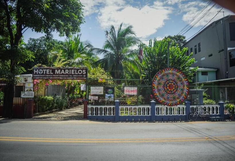 هتل Marielos