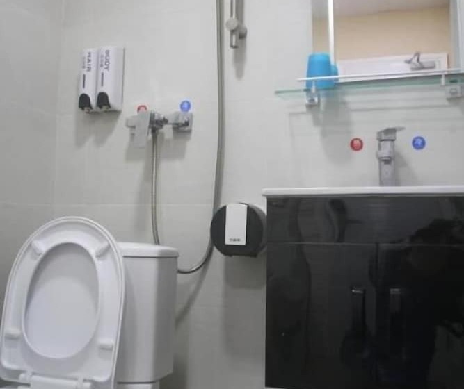 پانسیون K&b Hostel