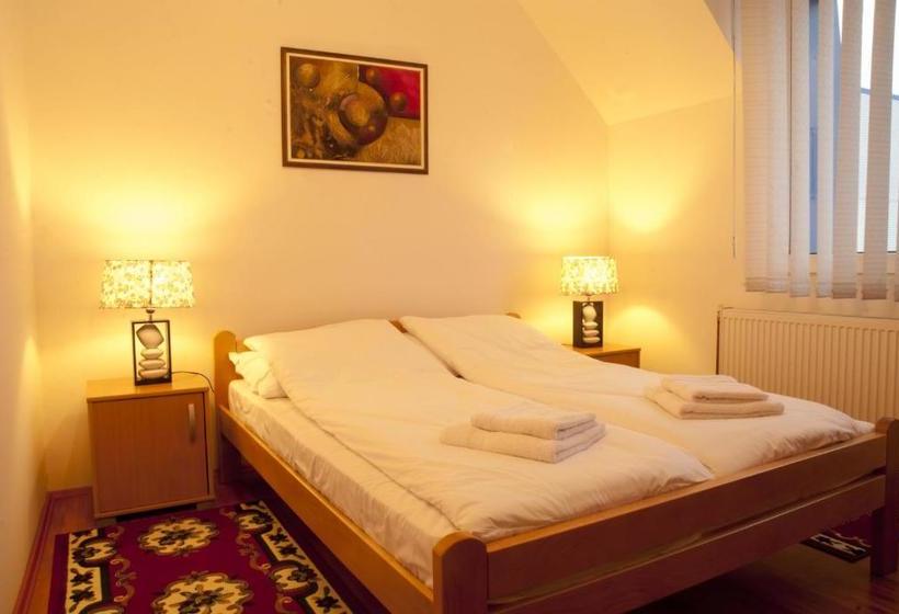 پانسیون Guest House Royal Ii