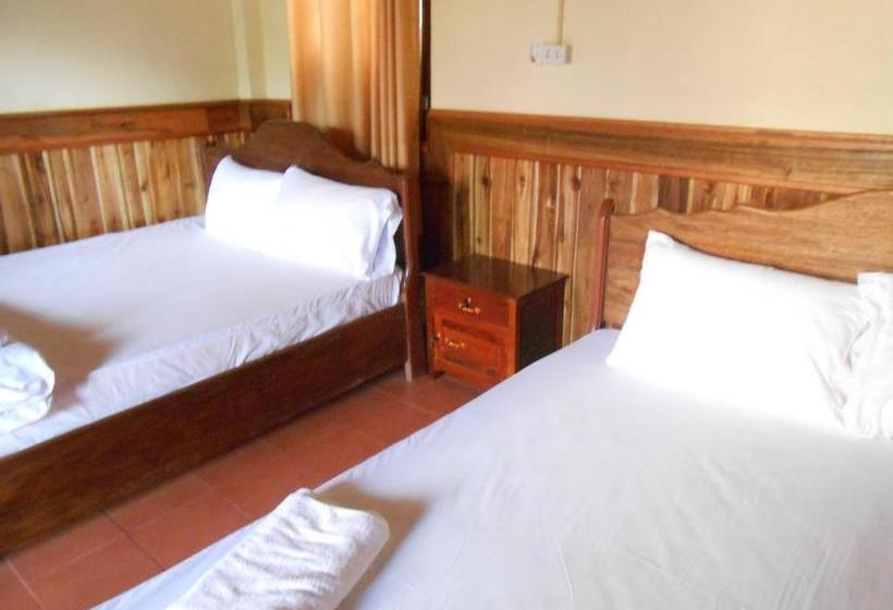 پانسیون Zuela Guesthouse